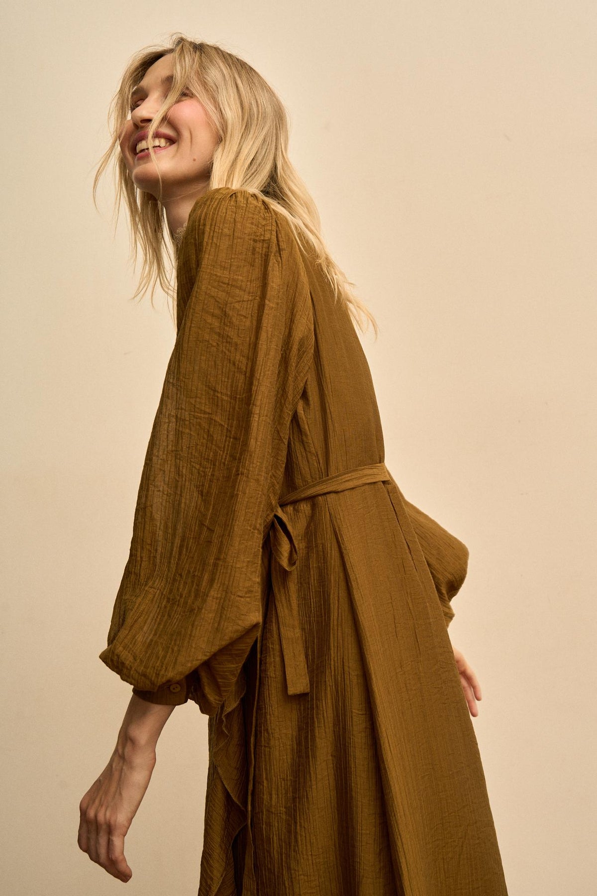 Vestido Bajo Escote Silvia