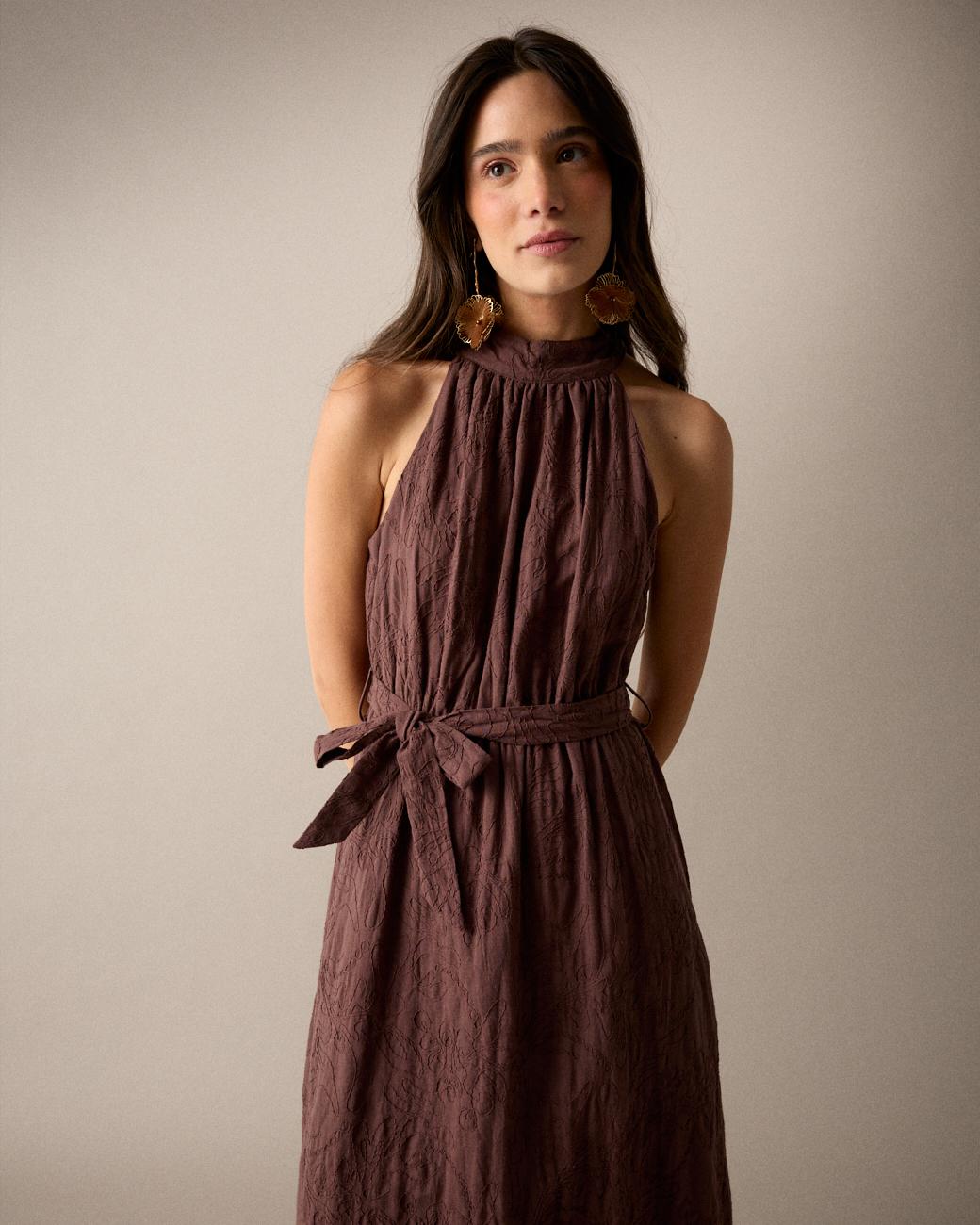 Vestido Bordado Cuello Halter