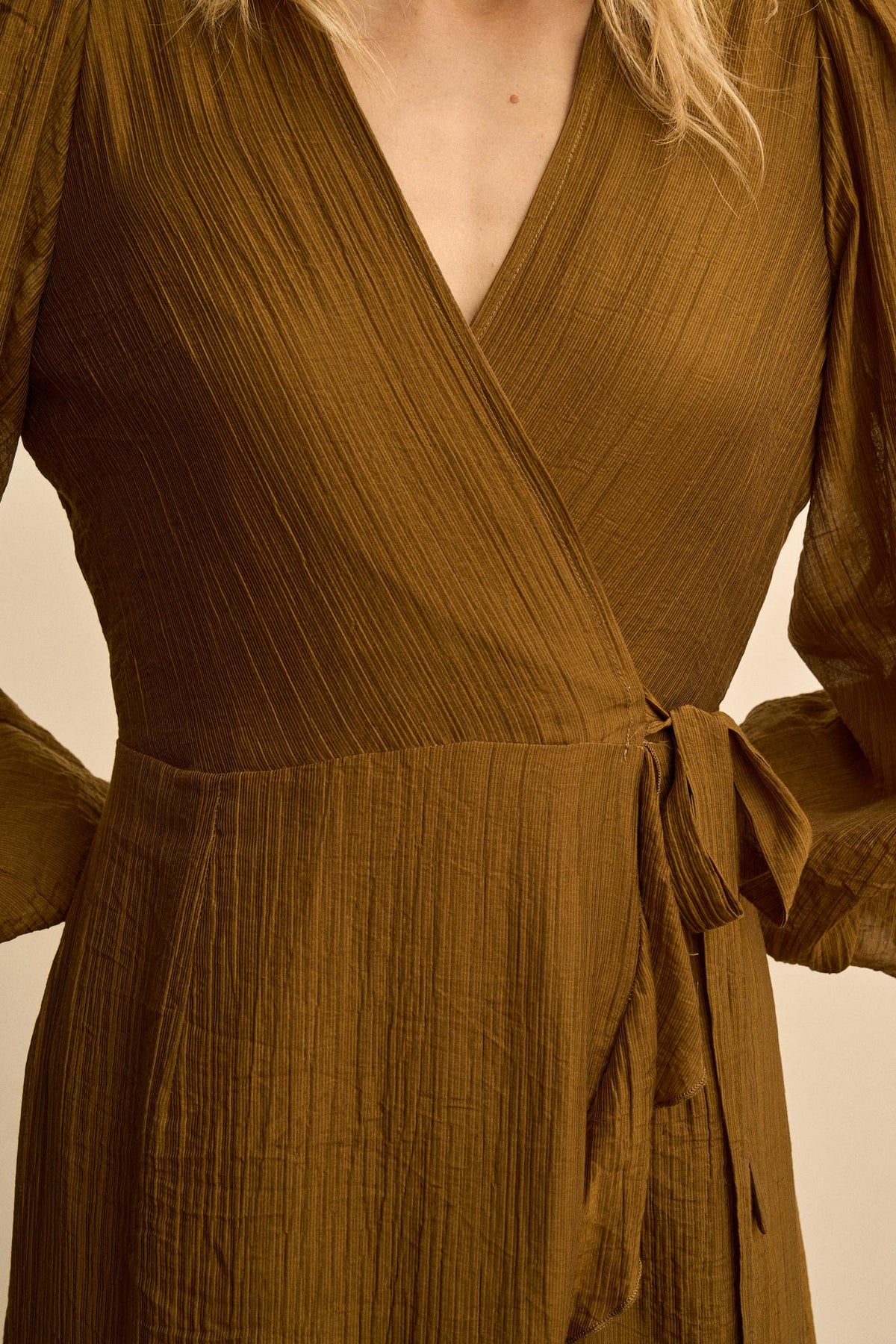 Vestido Bajo Escote Silvia