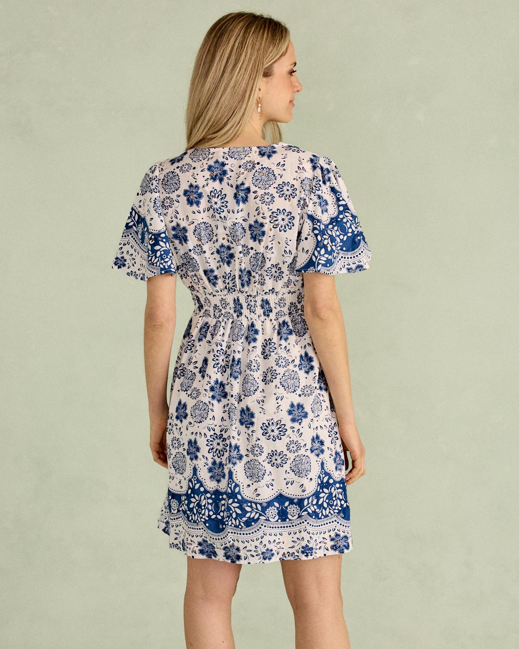 Vestido Corto Flores Milia