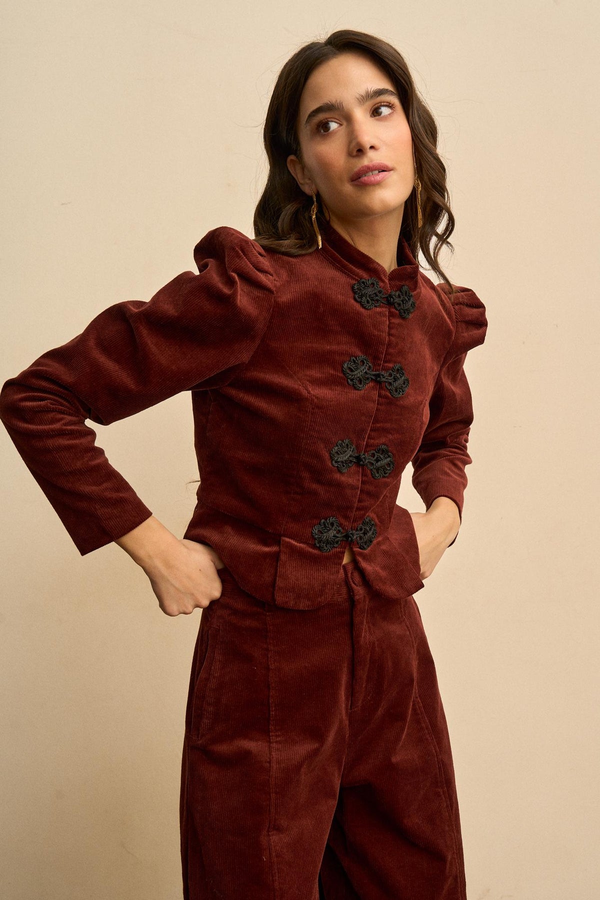 Chaqueta Pana Bordada Isoline